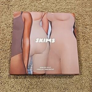 Skims seamless sculpt